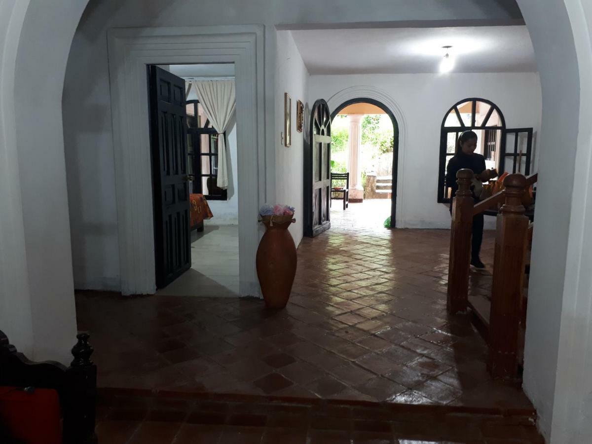 Hosteria Del Virrey - B&B Сан-Кристобаль-де-Ла-Касас Экстерьер фото